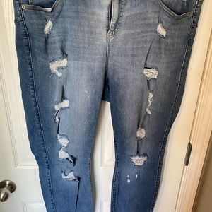 Torrid Bombshell Skinny Jeans - Medium Wash